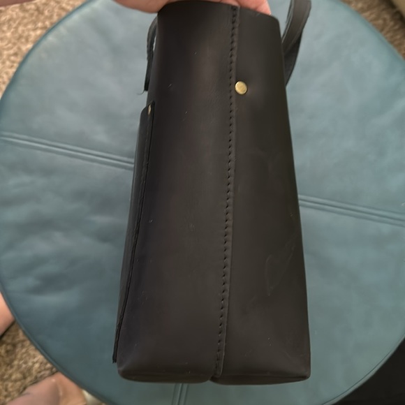 Portland leather goods medium tote in black - Picture 4 of 9